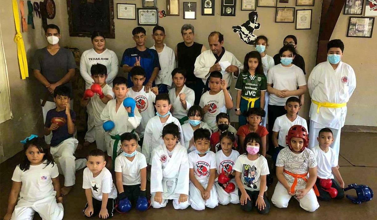 A través de su academia, Miguel Ángel Díaz ha participado en varias competencias dentro y fuera de Honduras. Esta es una de las academias con más prestigio en el país.