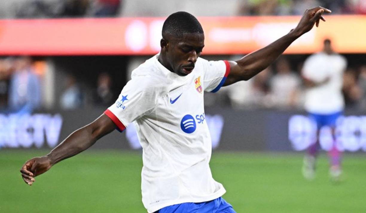 Dembélé tiene una cláusula de rescisión de 50 millones de euros hasta el 31 de julio que pasaría a ser de 100 millones el 1 de agosto en el Barcelona. Ante esta situación, el objetivo del PSG es cerrar cuanto antes la operación, informa RMC Sport. El club francés lo ha elegido ante la inminente salida de Kylian Mbappé.