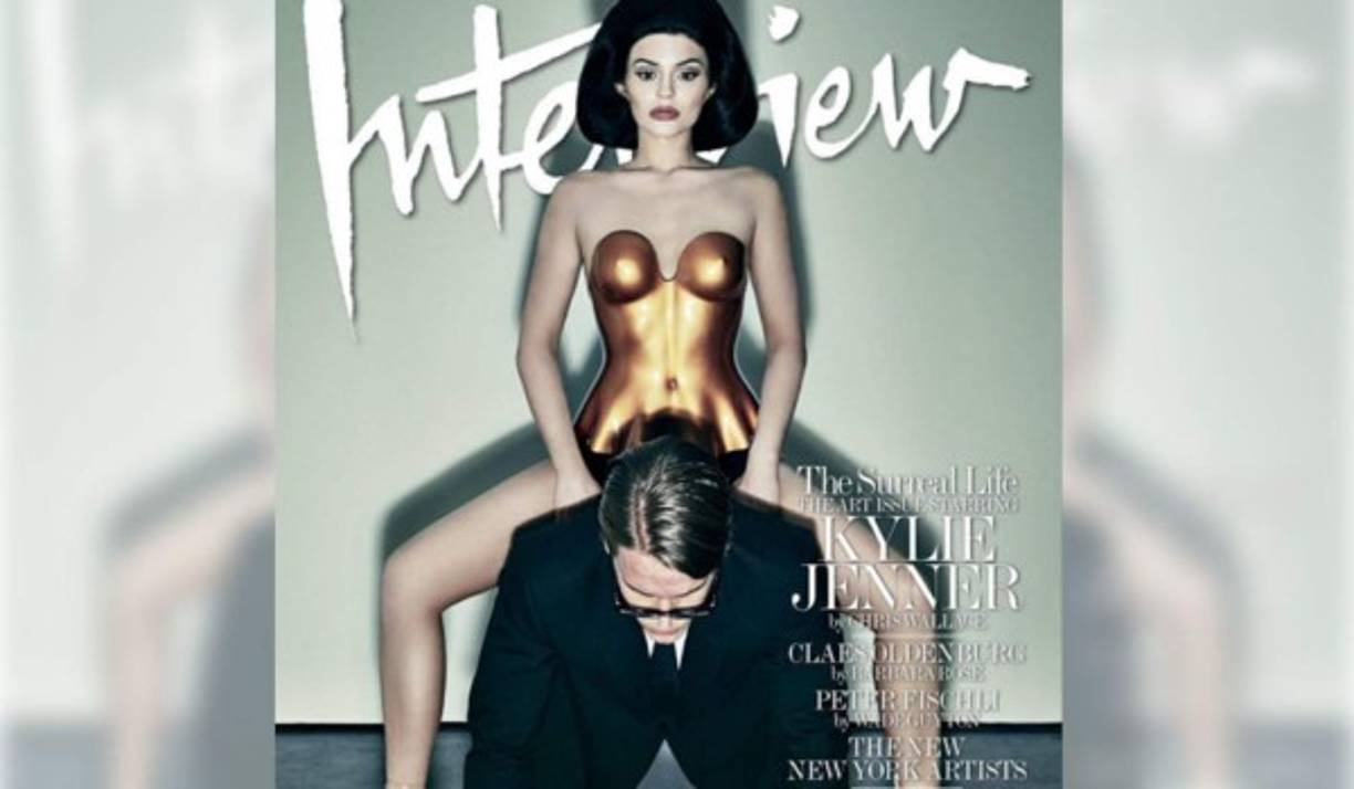 Kylie Jenner protagoniza ahora la portada de la nueva edición de Interview Magazine.