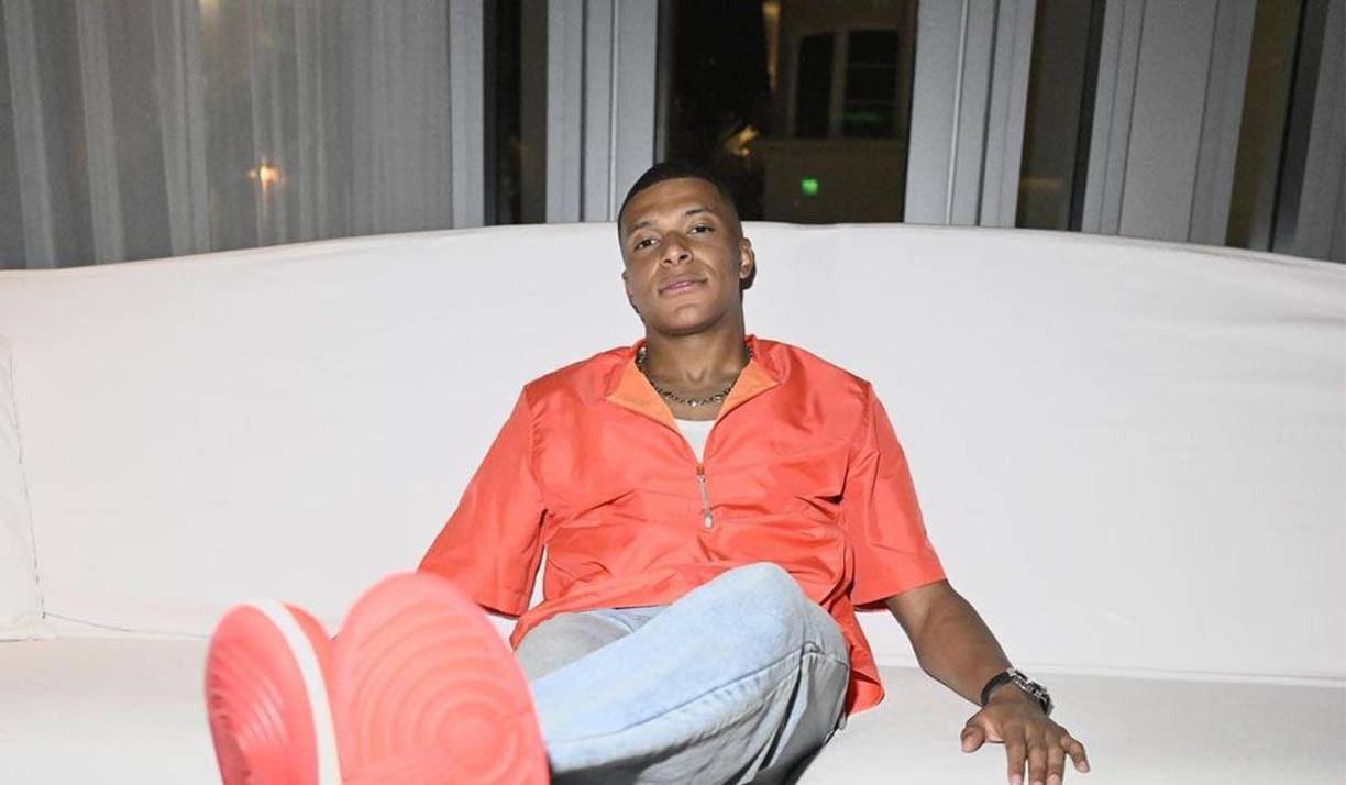 Mbappé estuvo algunos días en Miami y ahora se desplazó rumbo a Camerún. 