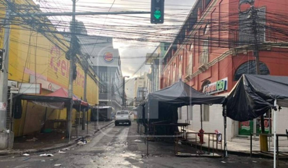 Al menos 800,000 personas salieron por la Gran Central Metropolitana (terminal de buses) hacia localidades y destinos turísticos de otras regiones.