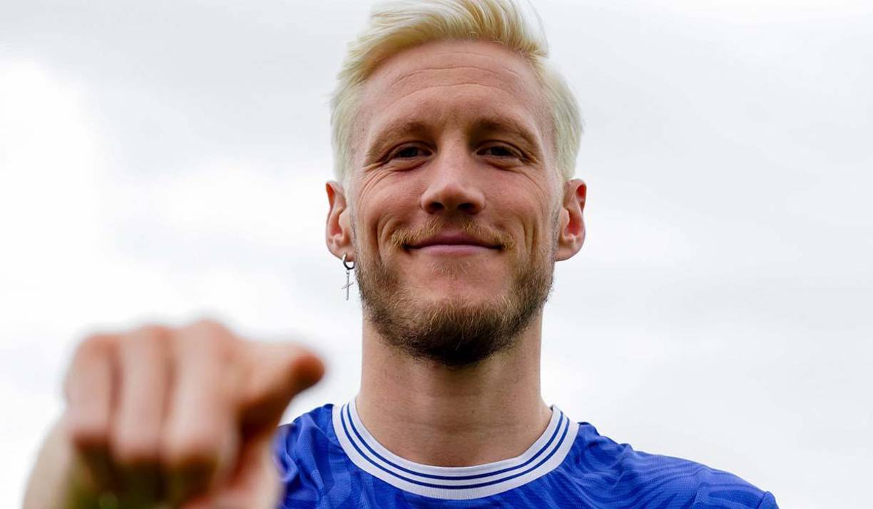 El delantero neerlandés Wout Weghorst es jugador del Hoffenheim de Alemania, llega procedente del Manchester United.