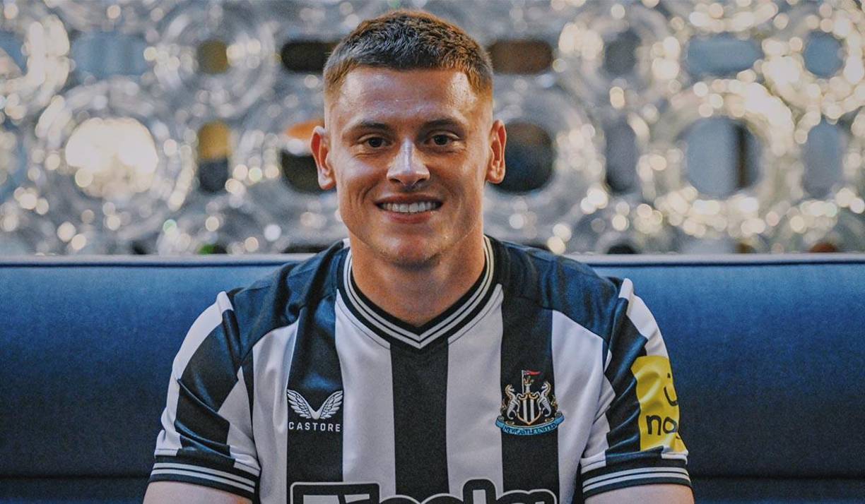 El Newcastle ha fichado al extremo inglés Harvey Barnes, llega procedente del Leicester City. Firma hasta junio de 2028.