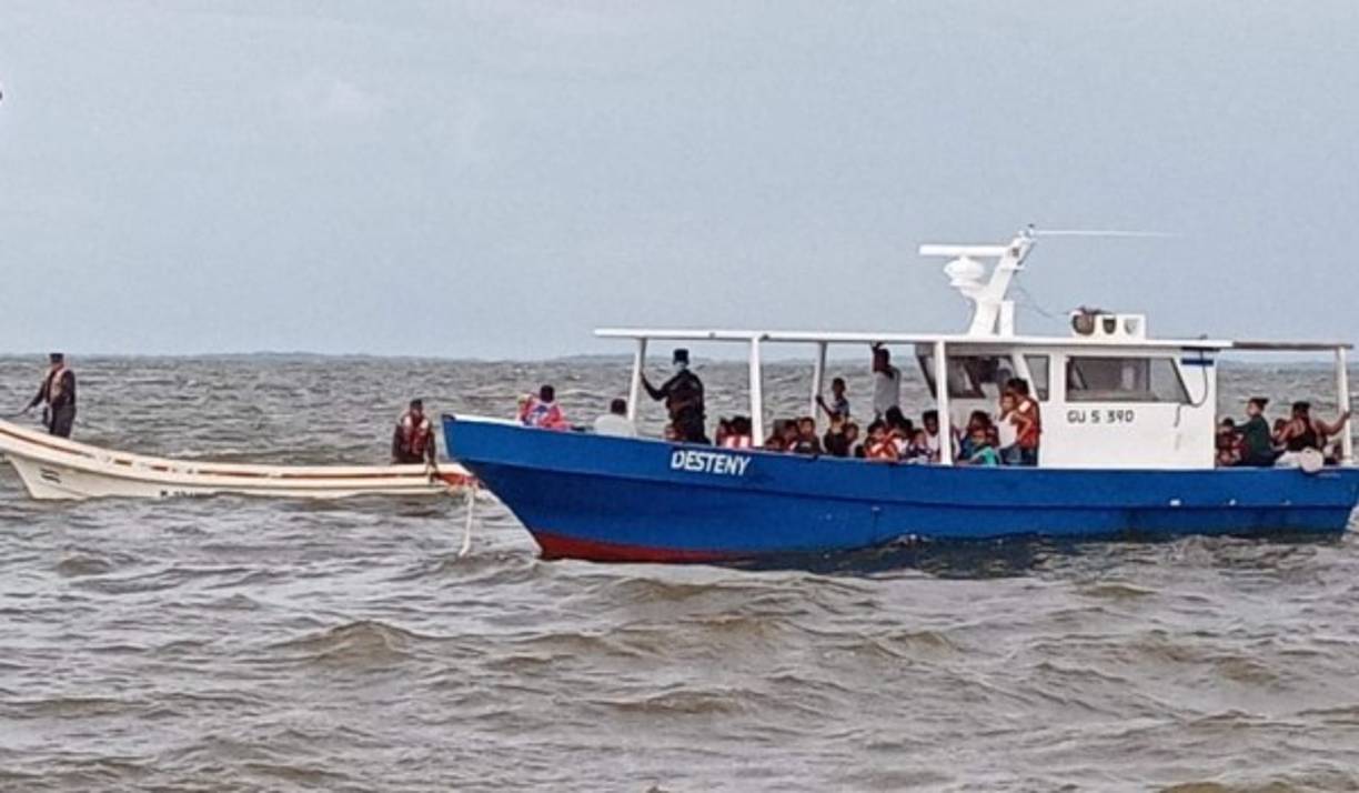 El mayor problema que enfrentan las autoridades de La Mosquitia es falta de combustible. Se conoció que el Gobierno de Nicaragua está apoyando con ese recurso para movilizar a más personas.