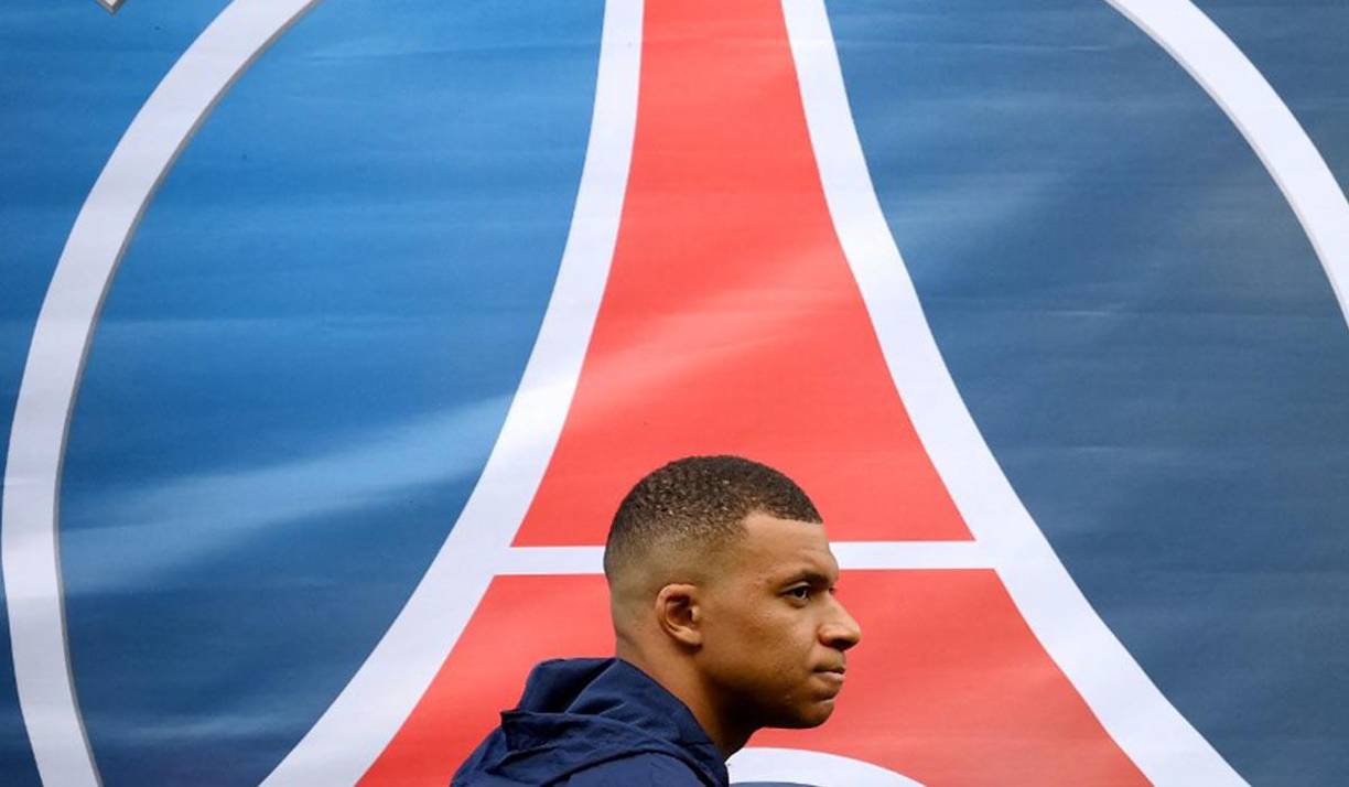 Mbappé recibirá 40 de los 80 millones de euros que el PSG le prometió como prima de fidelidad por seguir en el conjunto parisino. Por lo tanto, si desde Francia no le venden antes del 1 de agosto, el club le tendrá que abonar esa cantidad económica que le corresponde.