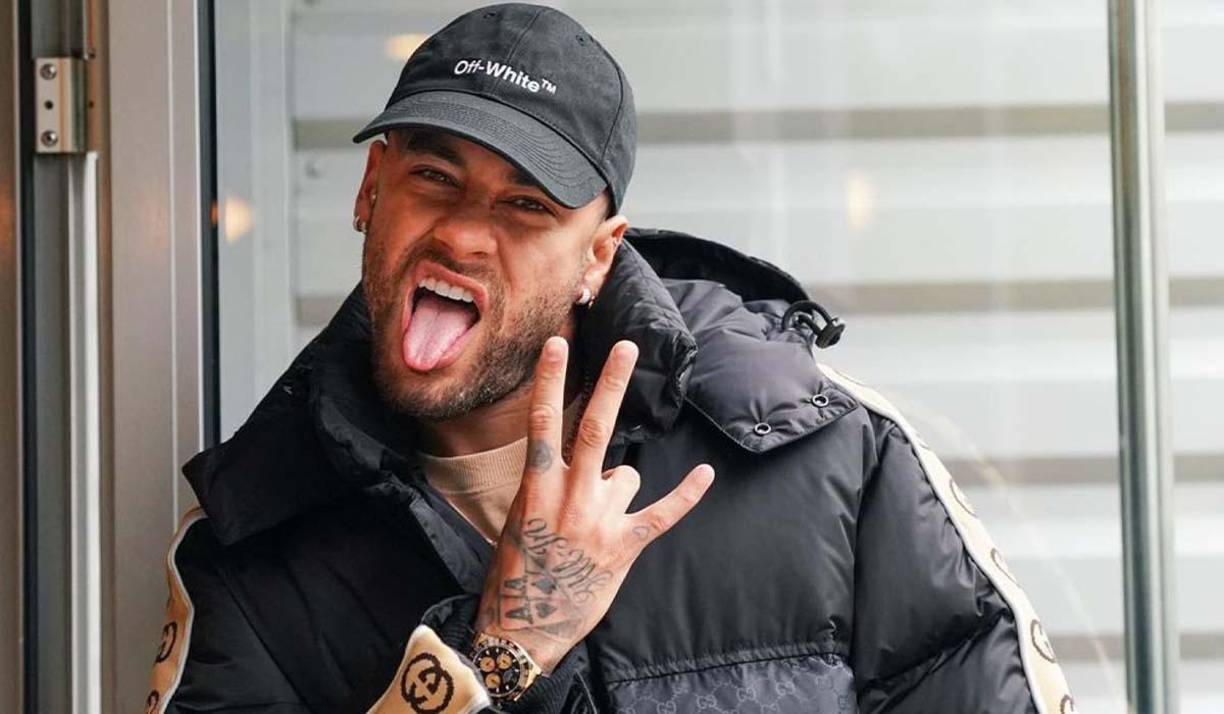 Según apuntan algunos medios, el acuerdo entre el Barcelona y Neymar Jr es total. El futbolista brasileño firmaría un contrato por dos temporadas y cobraría 14 millones de euros netos por campaña.