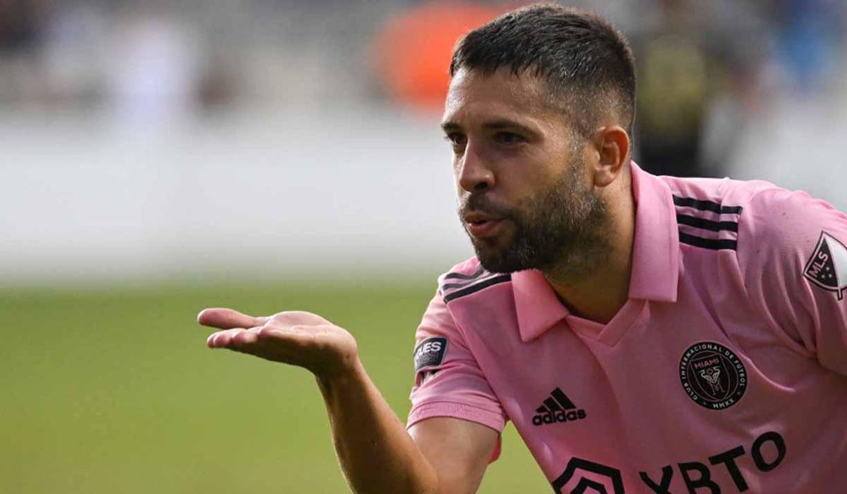 Al 48, ya en la recta final del primer tiempo, Jordi Alba se estrenó como goleador del Inter Miami y así lo festejó. 