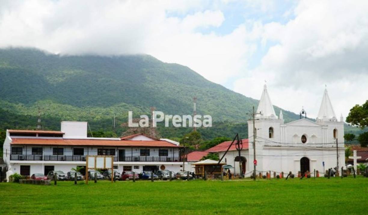Imagen de la iglesia de Trujillo.