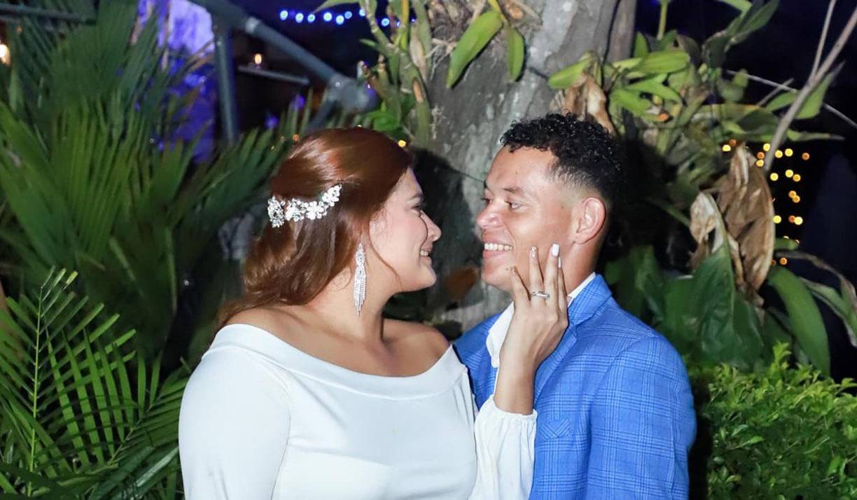 Tras algunos años de estar en pareja, Jackeline Aguilar y Damin Ramírez se dieron finalmente el sí. 