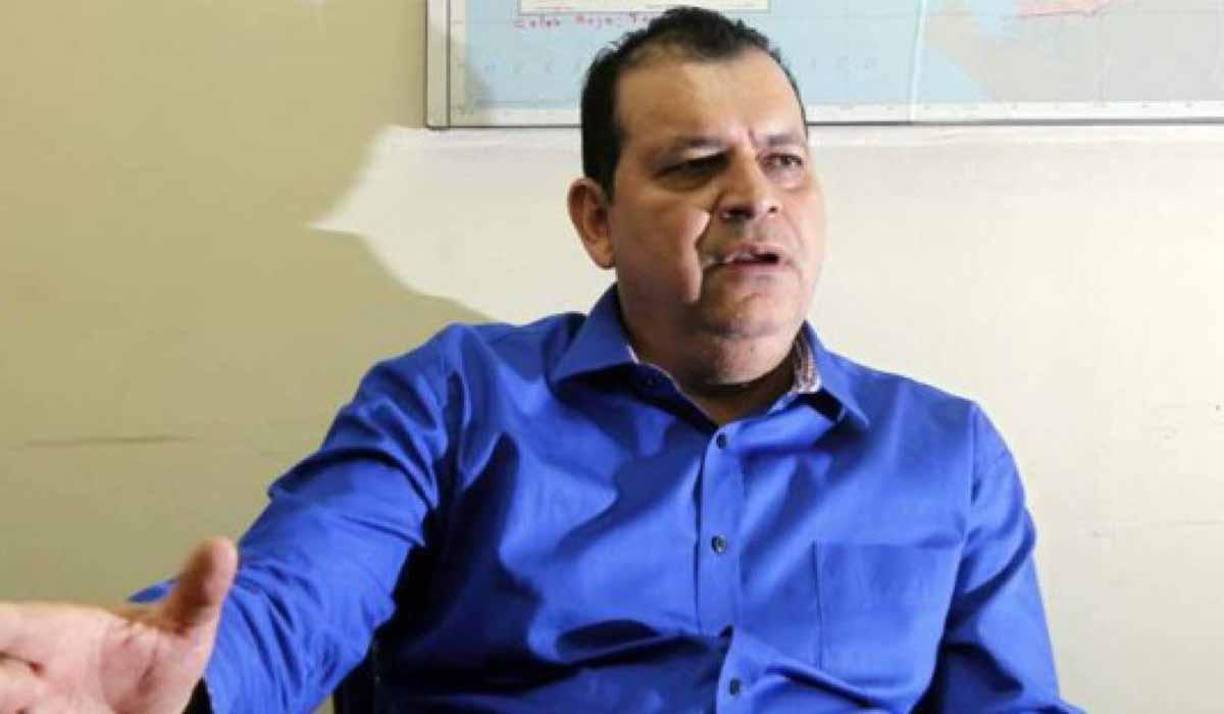 “Mi respeto y admiración inalterable por usted y todas las mujeres que destacan con su profesionalismo en Televicentro. Los comentarios emitidos en los programas de radio Globo que se han viralizado no tienen nada, absolutamente nada, que ver ,con ninguna de ustedes”, le dijo Orlando Ponce a Tanya Rodríguez. 