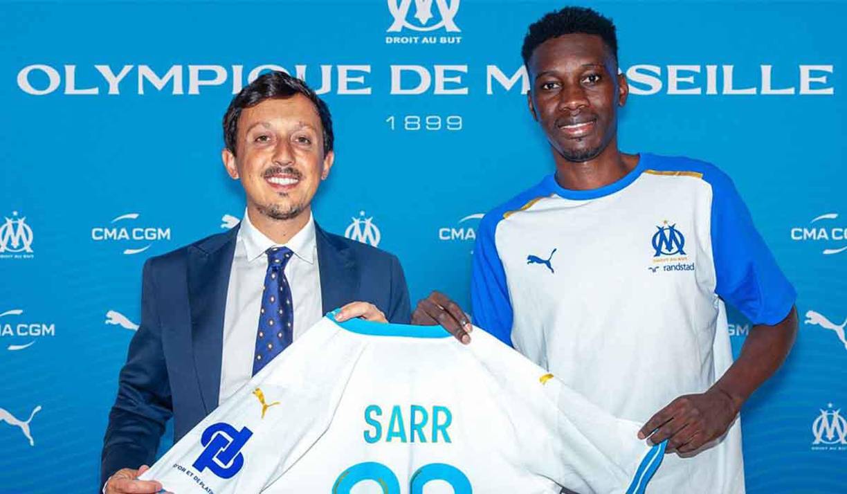El extremo internacional senegalés <b>Ismaïla</b> Sarr fichó por el Olympique de Marsella, procedente del Watford de la segunda división inglesa, anunció el club del sur de Francia en su página de internet.