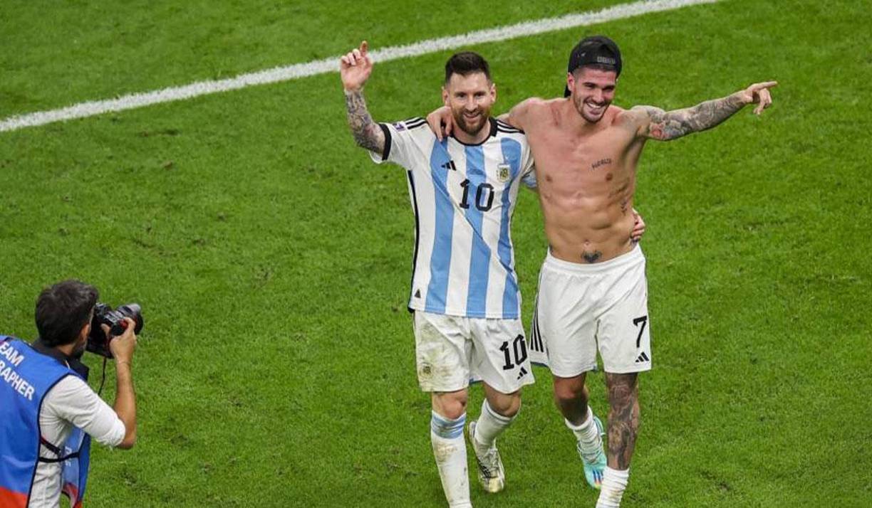 El Atlético de Madrid ha recibido del Al Ahli de Arabia Saudita una <b>oferta de 32 millones</b> de euros por su centrocampista Rodrigo de Paul. El club árabe ya le ha enviado una propuesta de contrato, y están a la espera de que acepte