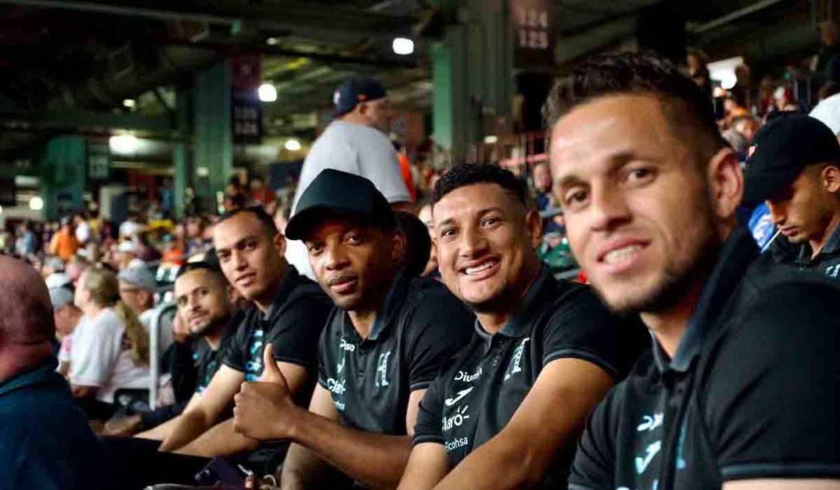 Marcelo Santos, Bryan Acosta, Buba López, Devron García y Omar Elvir.