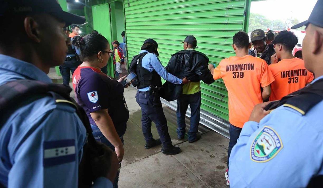 El Apertura 2023 de la Liga Nacional comenzó en Olancho con el duelo Potros del Olancho vs Marathón. 