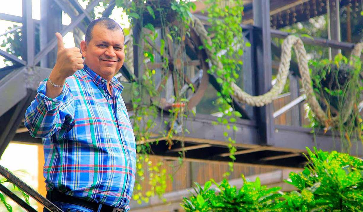 Orlando Ponce Morazán comenzó con la polémica luego que hace unos días arremetió contra las periodistas deportivas y señaló que dos se “dedican a bajar dinero”.