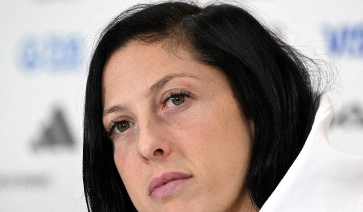  Eso sí, lo que no se ha podido saber es si Jennifer Hermoso respondía al presidente de manera afirmativa o no.