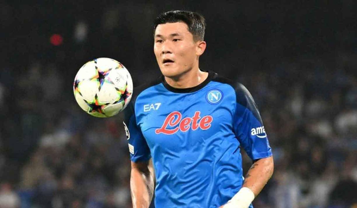 El defensor Kim Min-jae está a punto de unirse al Bayern Múnich, llegará procedente del Napoli en donde fue clave para la obtención del título. Su contrato será hasta el 2028.
