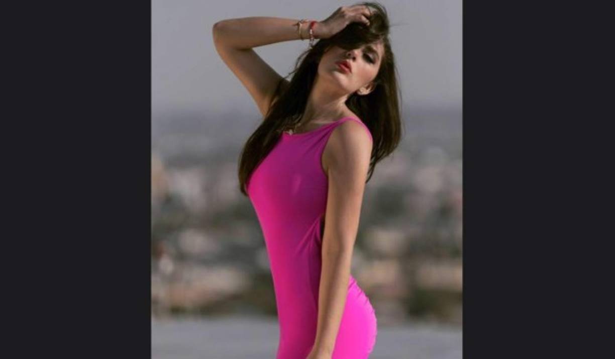 La conductora ha sido fuertemente críticada en sus redes sociales y ha recibido cientos de mensajes negativos como: '¿Ya pagaste lo que debes?', 'no seas sinvergüenza y paga'.