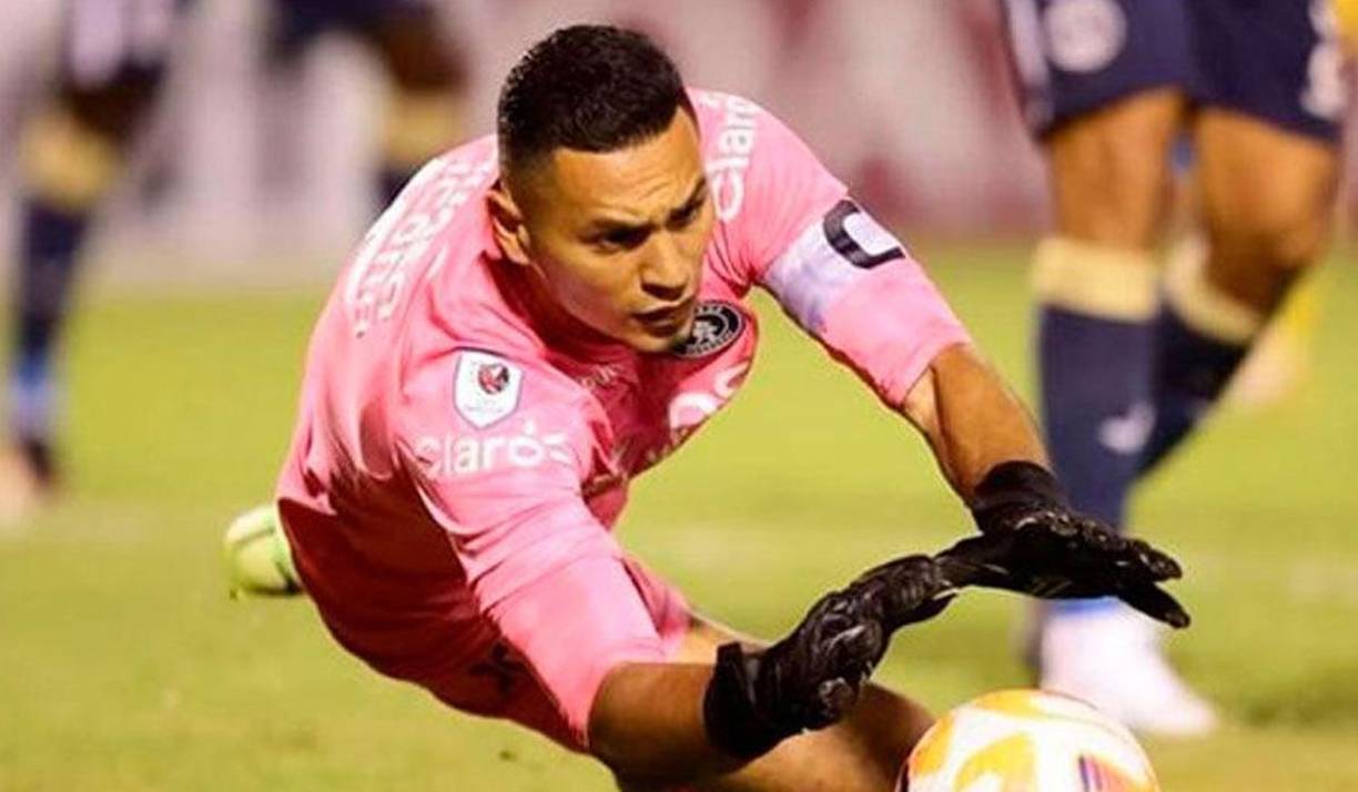El portero Marlon Licona ha sido descartado por el Real España. El arquero interesa y mucho en el Victoria, ya prácticamente llegó a un acuerdo y rescindió su contrato con Motagua.