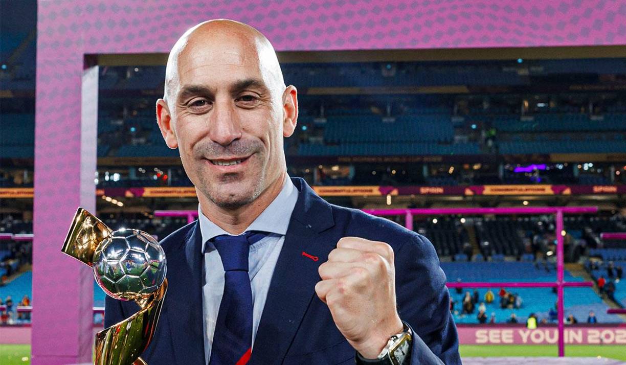 Rubiales explica su polémico beso a Hermoso: “No me queda de otra”