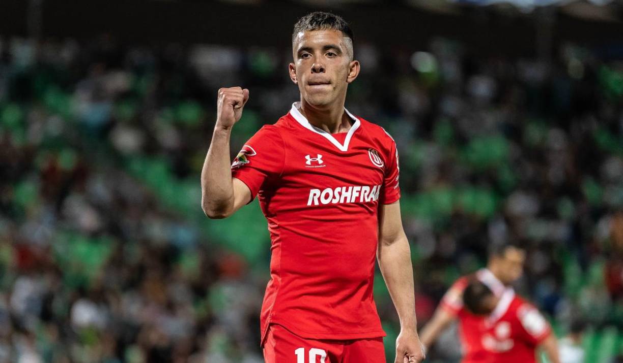 8. Leonardo Fernández - El mediocentro ofensivo uruguayo del Toluca de la Liga MX suma 11 asistencias en esta campaña.