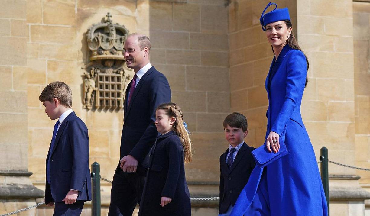Los príncipes de Gales, William y Kate, asistieron con sus tres hijos, los príncipes George, Charlotte y Louis, junto al resto de la familia real a un servicio religioso por la Pascua en Londres.