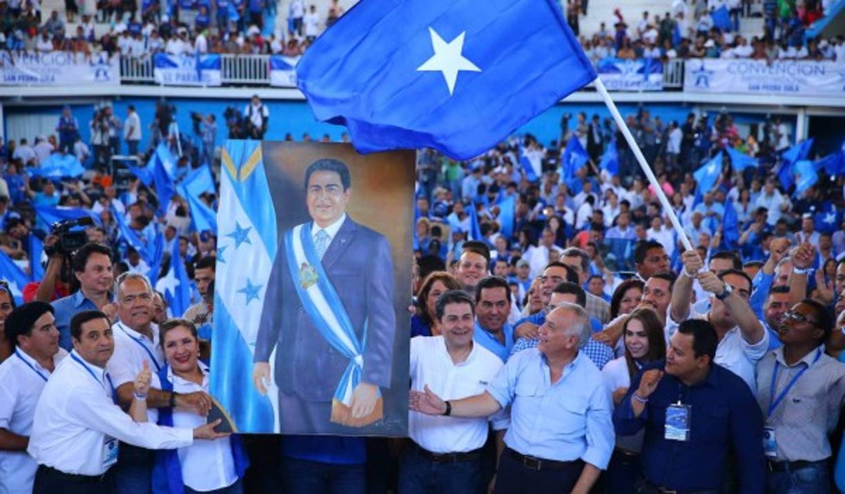 Líderes del Partido Nacional encabezaron la convención en San Pedro Sula.