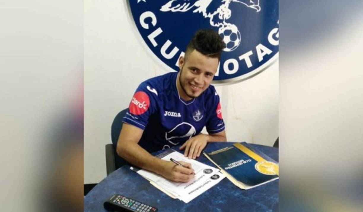 El delantero Arnold Meléndez deja al Motagua y ha sido cedido por la Universidad Pedagógica de la Liga de Ascenso de Honduras. Fue un goleador desde las reservas.