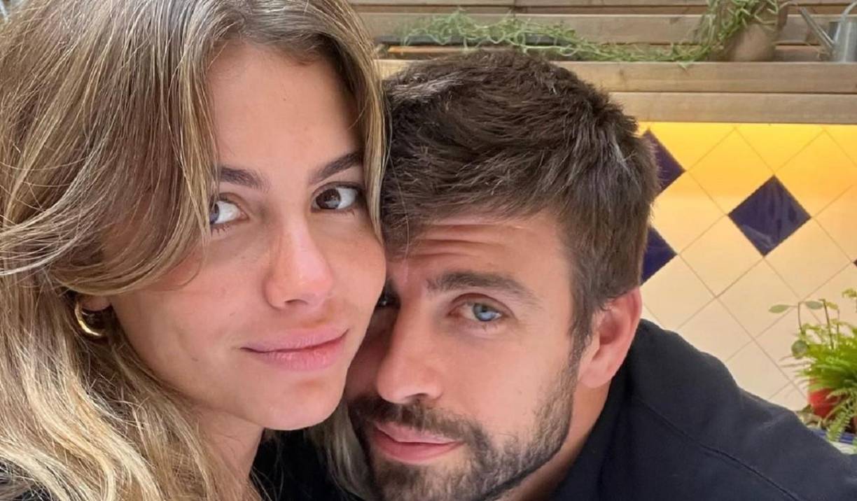 Clara Chía también se ha realizado par de retoques en su rostro, los cuales le habrían costado una gran suma de dinero. La prensa española señala que Piqué le dio el dinero.