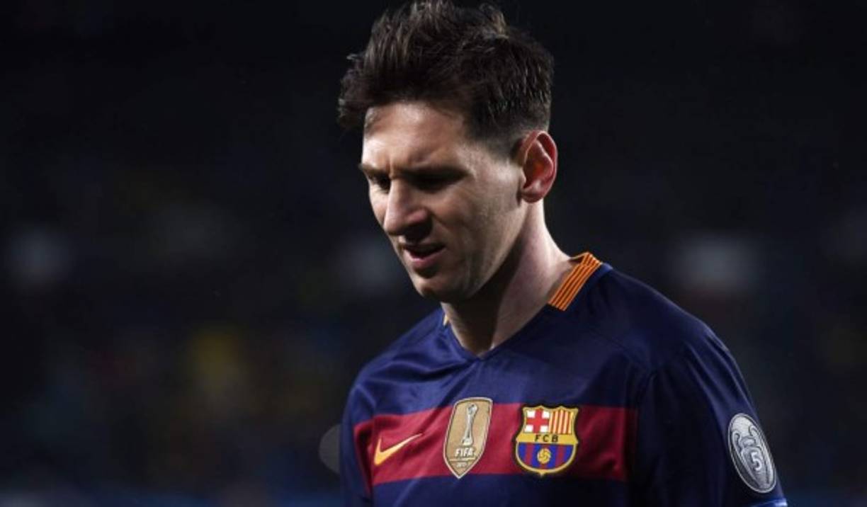 Desde su llegada al Barcelona, el club pagó un tratamiento hormonal para evitar el retraso de su crecimiento. Hoy Lionel es para muchos el mejor jugador de la historia. Acumula 5 Balones de Oro en sus vitrinas.