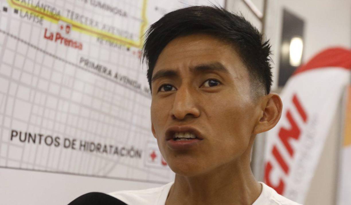 Luis Pirir, atleta de Guatemala, llega a revalidar su título de los 10.5 km general conquistado el año pasado