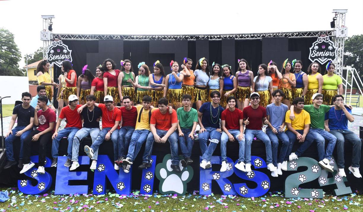 La celebración, con temática de carnaval, se llevó a cabo en las instalaciones del centro de estudios. Los jovencitos le dieron la bienvenida a un nuevo año escolar con mucho entusiasmo. 