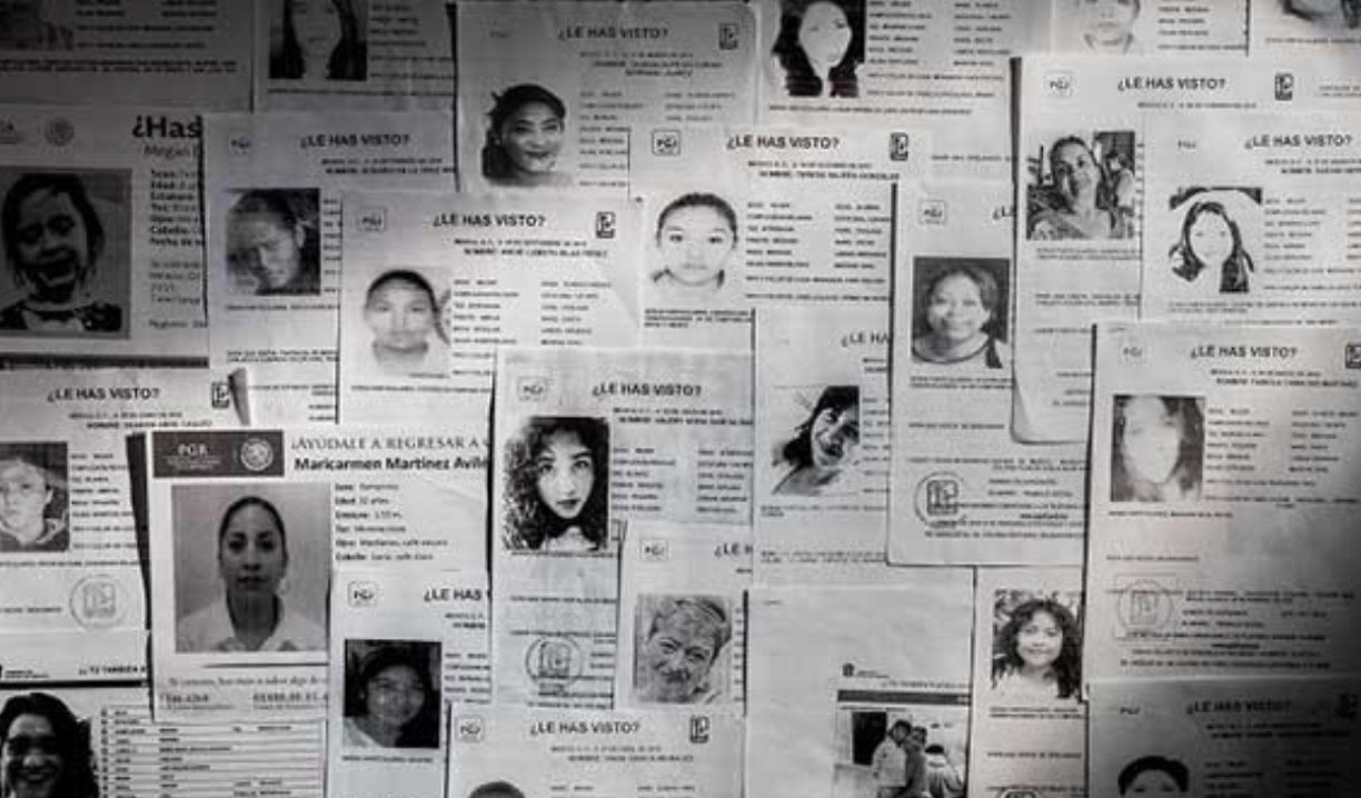 Su pareja, un hombre cuya identidad es desconocida, estaría siendo investigado por autoridades, de acuerdo con informes. 