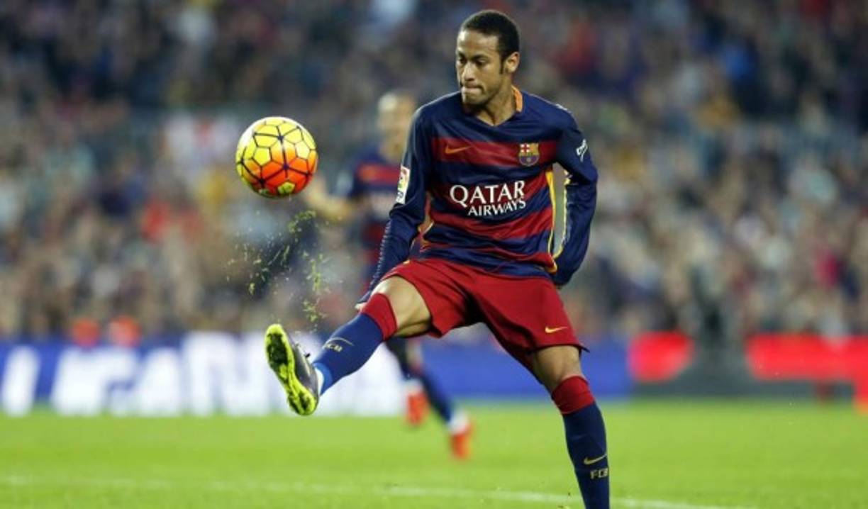 Neymar. Es el más llamativo. El brasileño del Barça está cerca de renovar. Eso aseguran en Barcelona. En todo caso, el Real Madrid sondeó qué opciones tenía de ficharlo a lo 'Figo', esto es, previo pago de su cláusula de 180 millones.