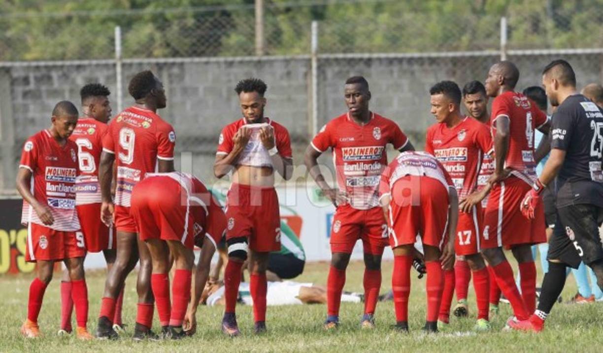 No hubo hombrada, solo lágrimas y lamentos, Real Sociedad que en su estadio era casi imbatible, cayó 1-0 ante Platense y con ello perdió la categoría en la Liga Nacional de Honduras.