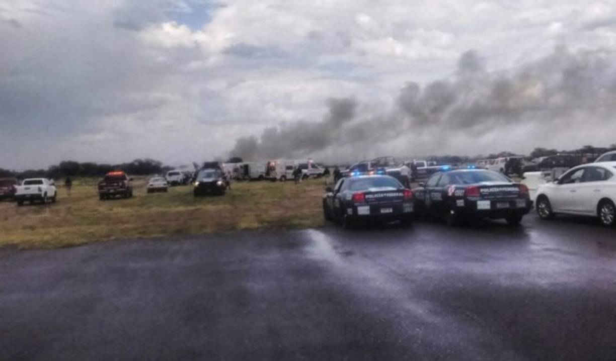 Por su parte, el presidente mexicano, Enrique Peña Nieto, comunicó que 'he instruido a la Secretaría de la Defensa Nacional, el Sistema Nacional de Protección Civil y la Secretaría de Comunicaciones y Transportes para que colaboren en la atención del siniestro aéreo.