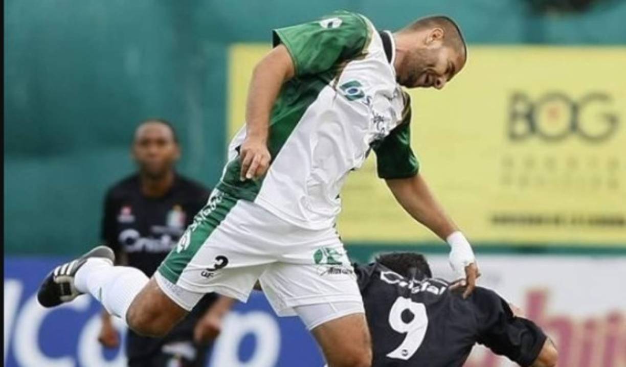 Los motivos del cruel asesinato todavía son hipótesis, aunque la primera versión sería que a González lo mataron por motivos de dinero y un posible ajuste de cuentas.