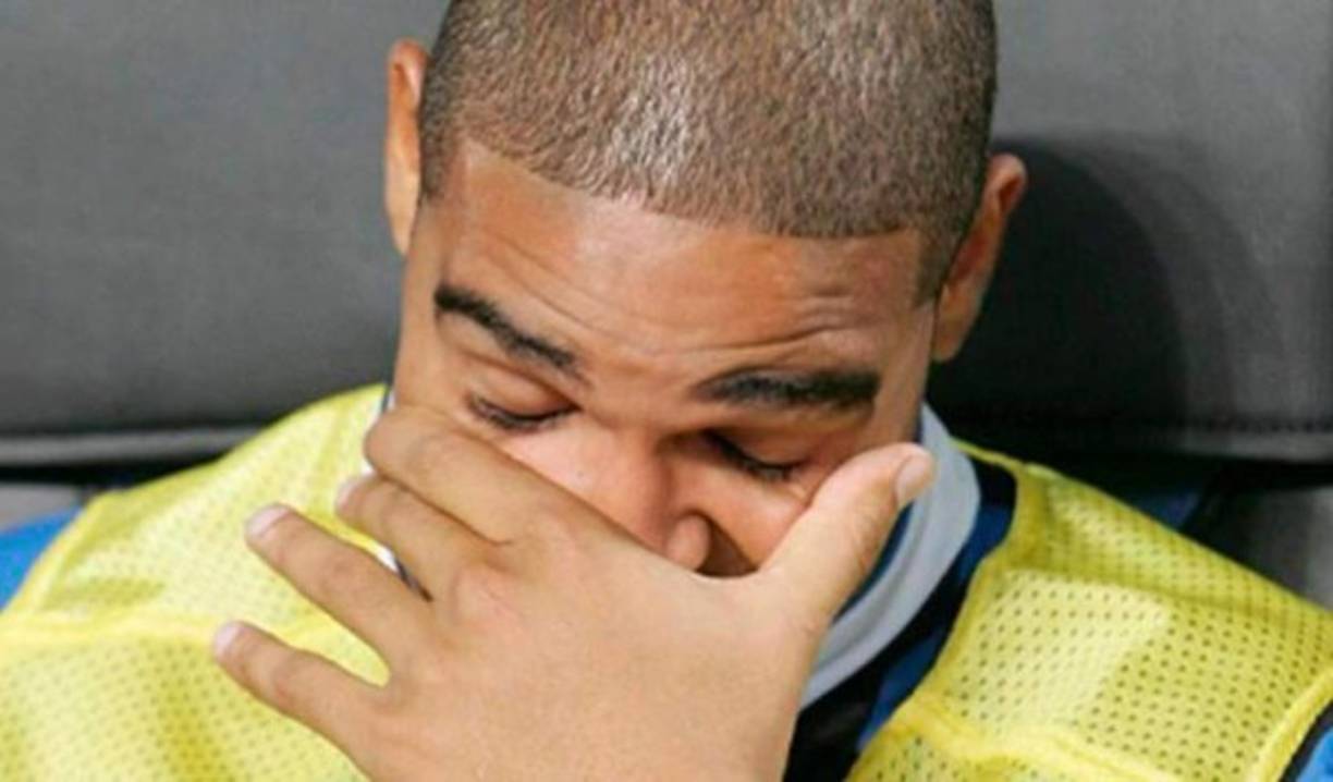 De acuerdo a los conocidos y allegados de Adriano, la pérdida de su papá fue clave en su derrumbe emocional y deportivo.