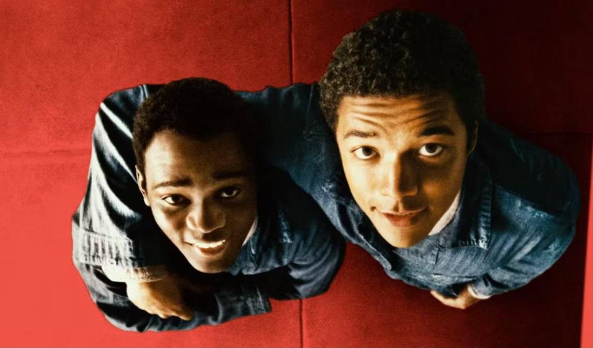 “Nickel Boys” opta también a hacerse con el galardón a mejor película. La cinta, basada en una novela ganadora del Premio Pulitzer, se estrenó en cines el año pasado y podrá verse en febrero ya en plataformas. En concreto, Prime Video que incorporará la película estadounidense a su catálogo el próximo 27 de febrero.