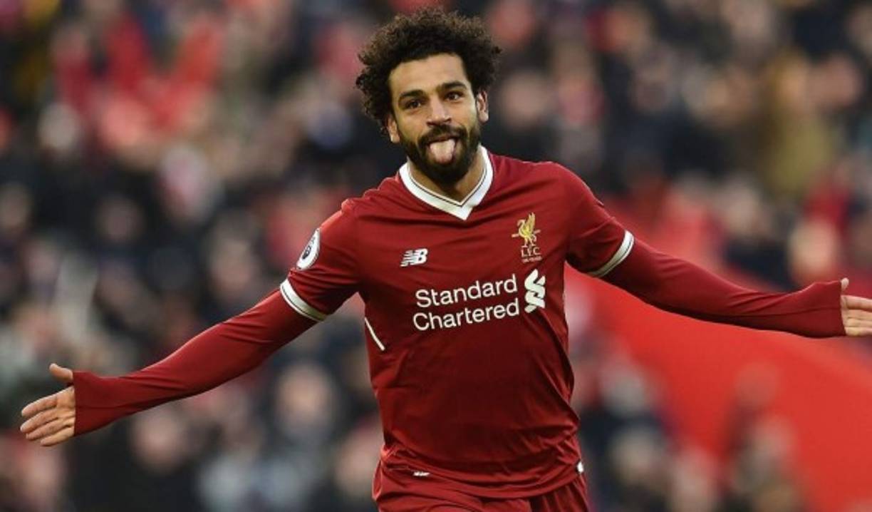 Real Madrid siempre está detrás de los mejores futbolistas del mundo y la nueva obsesión de Florentino Pérez es Mohamed Salah, figura del Liverpool por quien están dispuestos a invertir exorbitantes cantidades de dinero. a primera oferta que enviarían desde el Bernabéu es de US$ 140 millones, sin embargo, podrían aumentar la misma hasta 240.