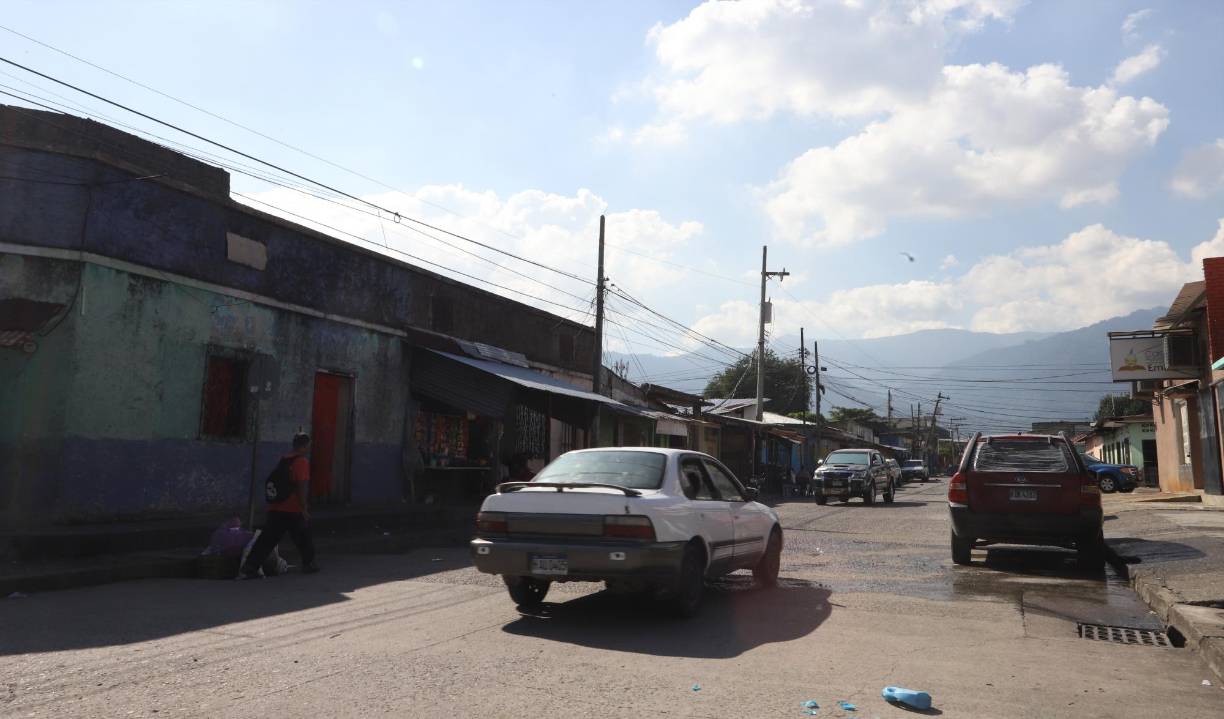 Barrio Sunceri desde 1961. En esta parte de la ciudad aún existen cuarterías y mesones.