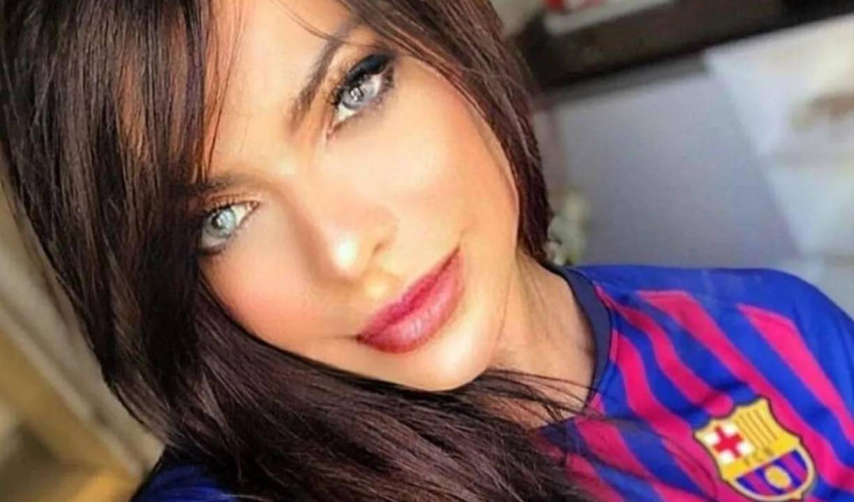 A sus 32 años, ha ganado en dos ocasiones el certamen Miss Bum Bum, que premia “el mejor trasero” del año en Brasil. Salió victoriosa en los años 2015 y 2019 y esto le reportó contratos publicitarios y participaciones en algunos programas de televisión y shows latinos.