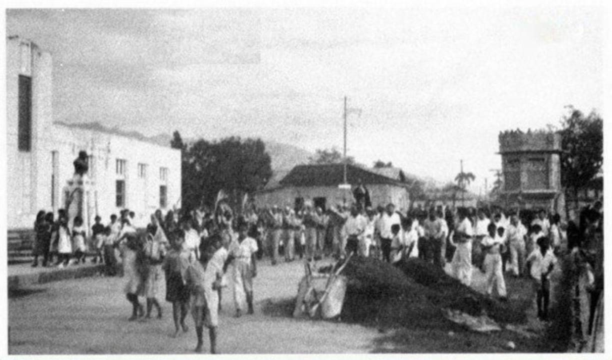 Imágen de la Tercera Avenida con la Segunda Calle SO.
