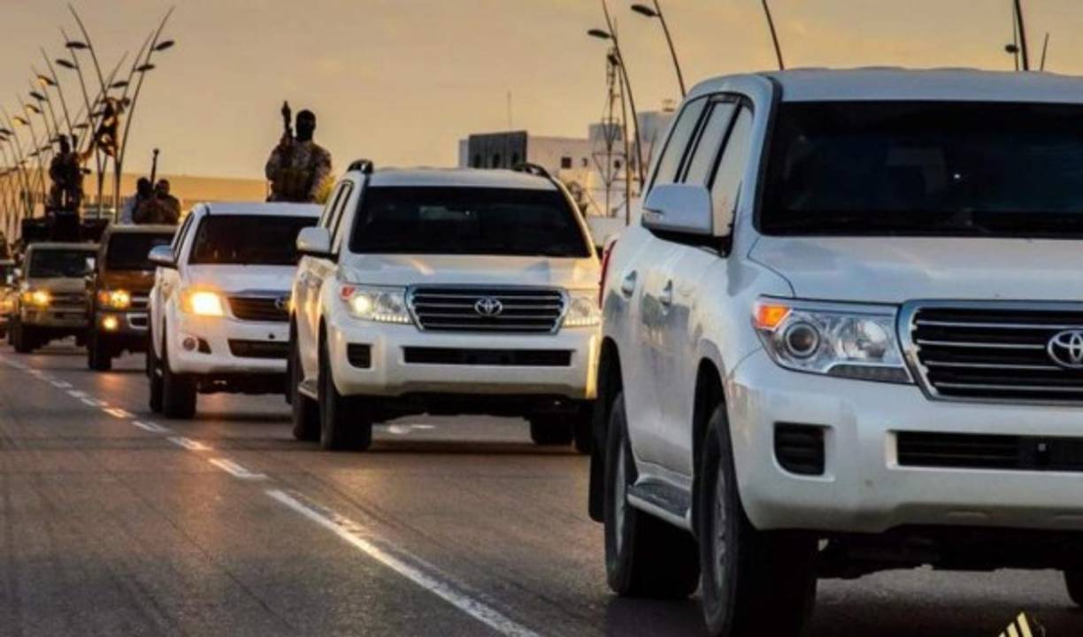 Los nuevos modelos de autos también forman parte de los lujos de los terroristas.