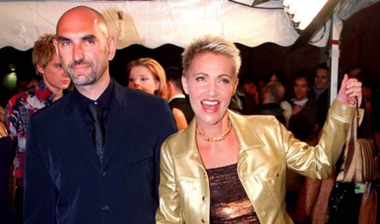 El infierno de Marie Fredriksson, que alcanzó la fama mundial en la década de 1990 con éxitos como 'It must have been love', inició un 11 de septiembre de 2002, después de sufrir un desmayo en su casa, lo que le causó serias heridas en su cabeza.<br/>