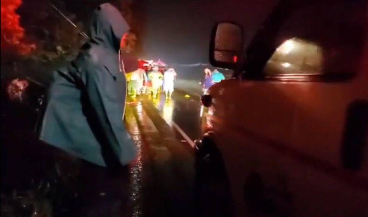 Lamentablemente, chocaron con la motocicleta del joven Simón Rivera. Tras el choque, Williams quedó con vida, pero murió horas después en un hospital. 