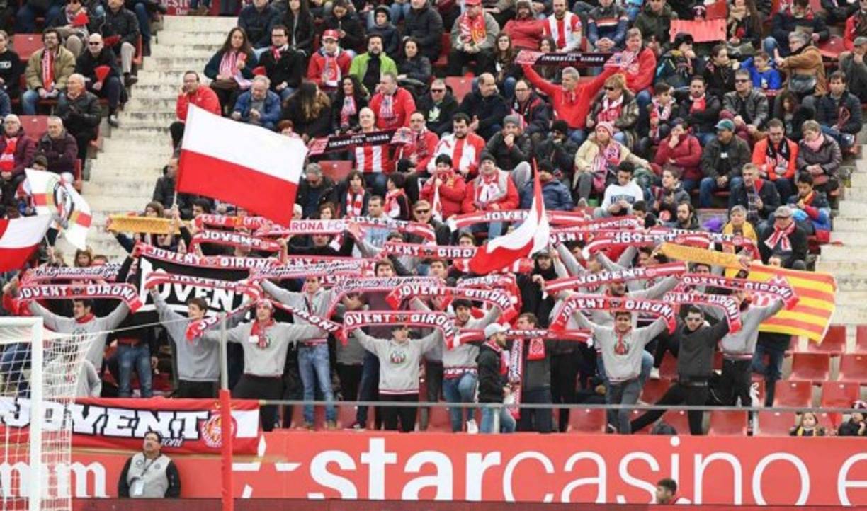 Barcelona's Argentinian forward Lionel Messi looks on during a friendly football match between FC Barcelona and Girona at the Johan Cruyff stadium in Sant Joan Despi near Barcelona on September 16, 2020. (Photo by Josep LAGO / AFP)