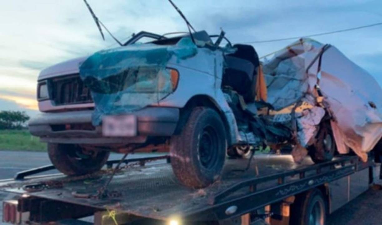 'Ya estaba cansado de verme trabajar tanto', relata la hondureña que se dedica a vender baleadas en Guanaja. 'Me dijo: Mami, cuando yo llegue nada le faltará'.
