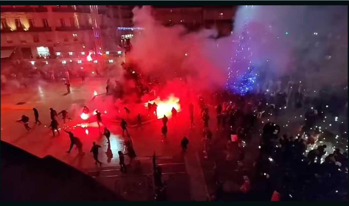 Varios hombres encapuchados han perseguido a marroquíes, gritando: “Árabes fuera”, según ha informado el diario ‘Le Figaro’.