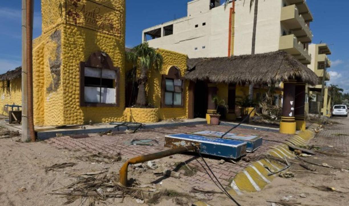 Muchos restaurantes han sido sufrido daños luego de las fuertes tormentas.